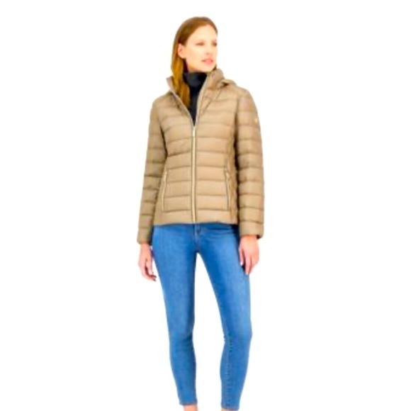MICHAEL Michael Kors Luxury Quilted Puffer Jacket - Picture 1 of 9